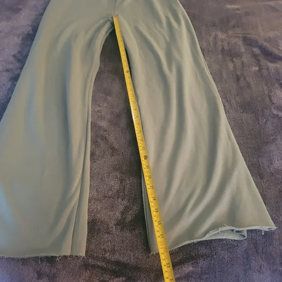 Off The Shoulder 2 Piece Set Size XL NWT - Picture 7 of 10